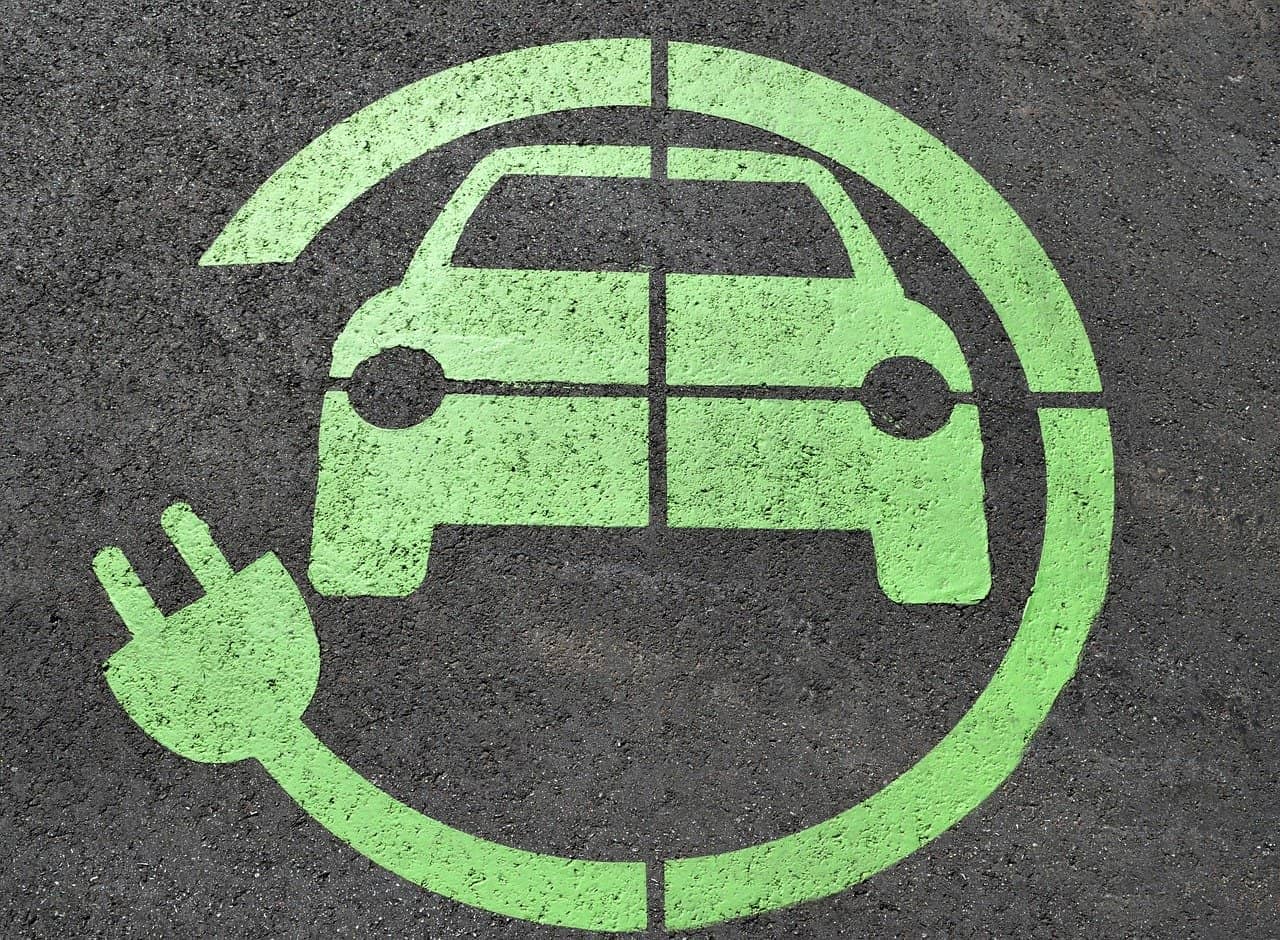 Electric car energy usage and electricity management